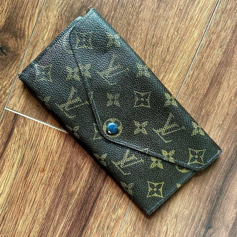 Louis Vuitton Monogram Josephine Wallet Blue Interior
